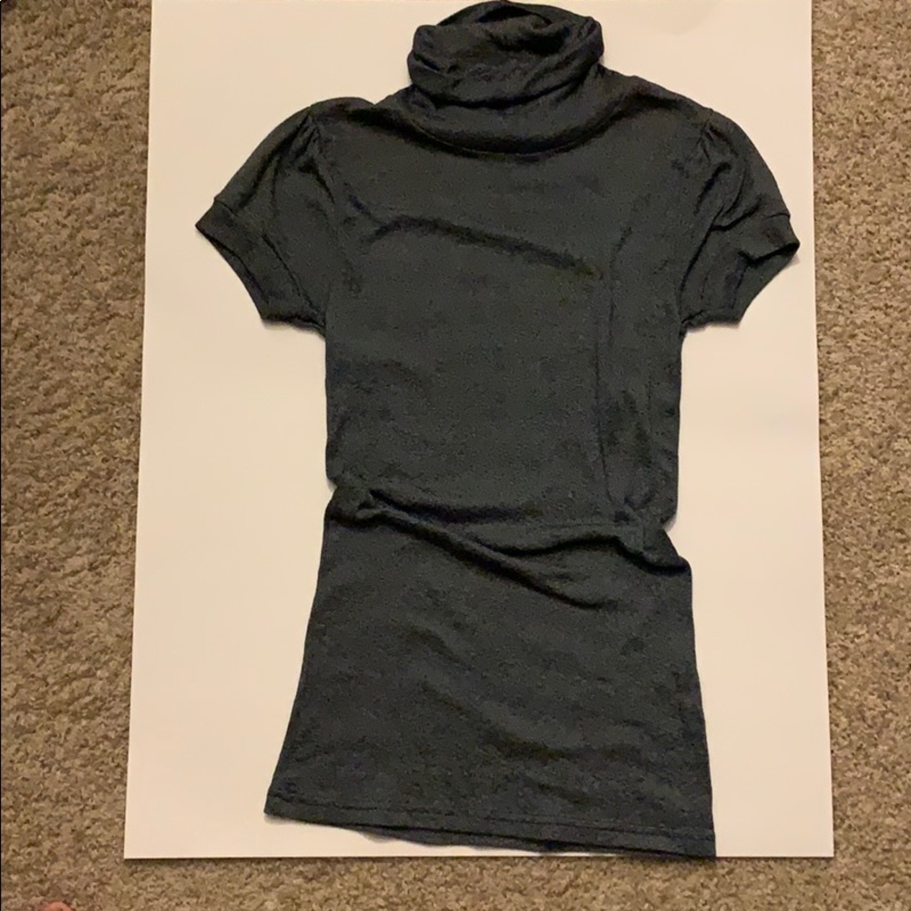 Fitted formal grey women’s T